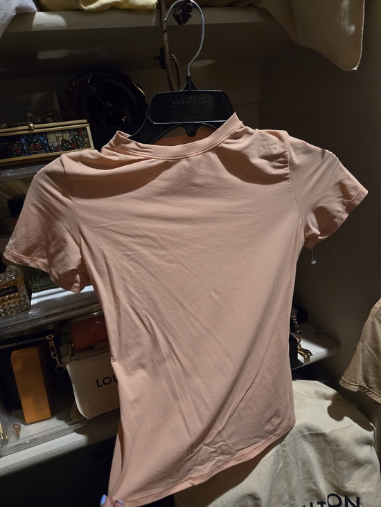 SKIMS Tops - SKIMS Peach Short-Sleeve Crew Neck Tee